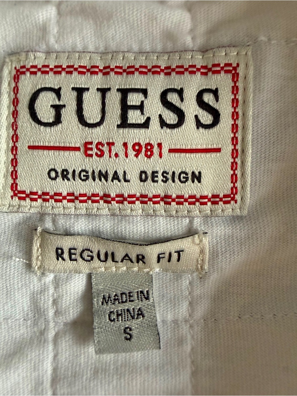 GUESS Originals White T-Shirt with Nylon Zip Pocket Size S - Picture 3 of 8